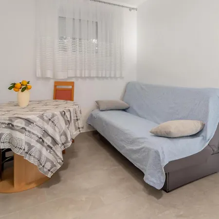 2 Bedroom Cozy In *