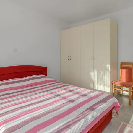 2 Bedroom Cozy In *